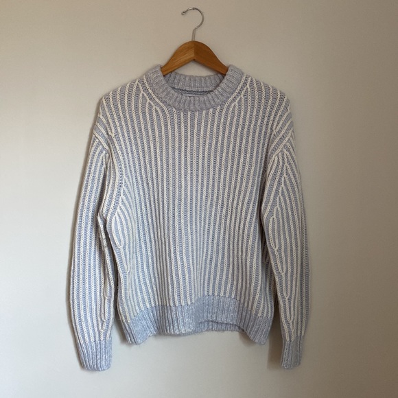 Elizabeth and James Crew Neck Sweater Blue and White Stripes, Chunky Knit Large - Picture 2 of 7